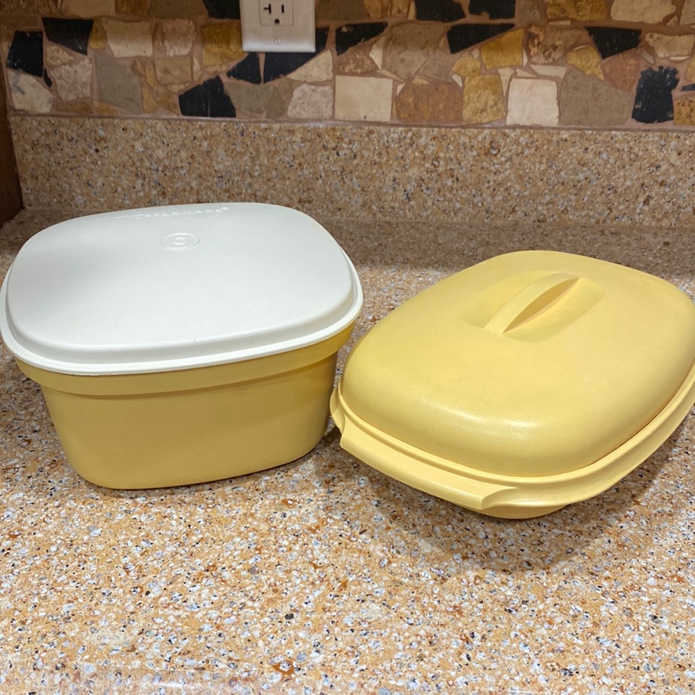 Vintage Tupperware Harvest gold steamers.